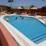 Apartamento Terrazas Del Duque 2, Terrace, Sea View, Only 300 M To Beach, Heated Pool, Wifi Internet, Dishwasher, Washing Machine