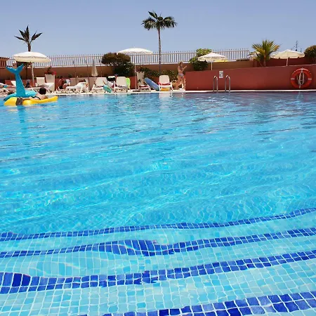 Terrazas Del Duque 2, Terrace, Sea View, Only 300 M To Beach, Heated Pool, Air Conditioning, Wifi Internet, Dishwasher, Washing Machine Apartament *