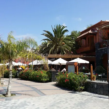 Terrazas Del Duque 2, Terrace, Sea View, Only 300 M To Beach, Heated Pool, Air Conditioning, Wifi Internet, Dishwasher, Washing Machine Lejlighed *