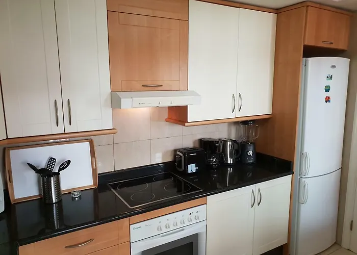 Appartement Terrazas Del Duque 2, Terrace, Sea View, Only 300 M To Beach, Heated Pool, Wifi Internet, Dishwasher, Washing Machine