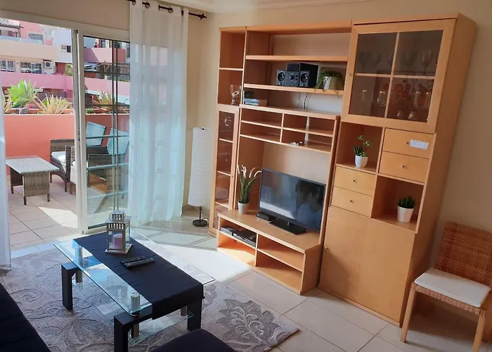 Appartement Terrazas Del Duque 2, Terrace, Sea View, Only 300 M To Beach, Heated Pool, Wifi Internet, Dishwasher, Washing Machine