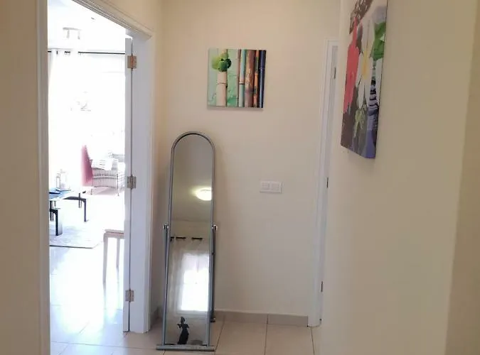 Appartement Terrazas Del Duque 2, Terrace, Sea View, Only 300 M To Beach, Heated Pool, Wifi Internet, Dishwasher, Washing Machine